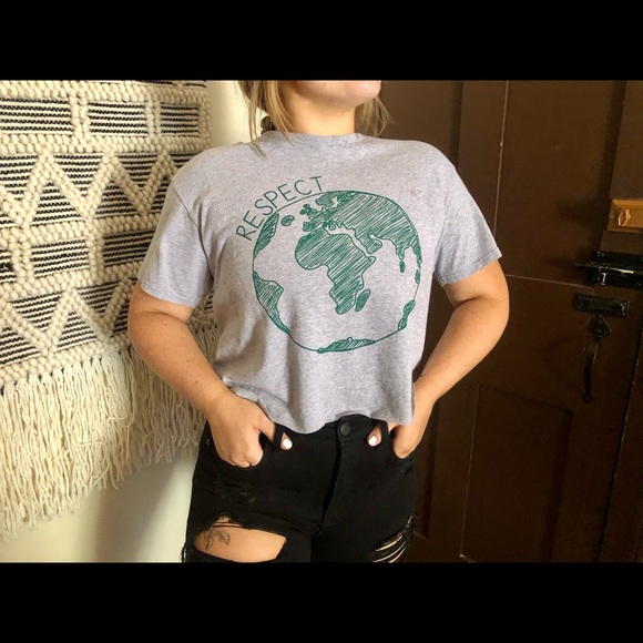 Respect the earth tee crop - Picture 1 of 3